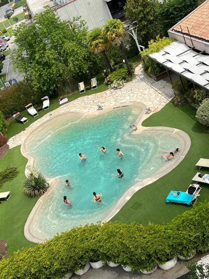 Hotel Posta 77 San Giorgio In Bosco Exteriér fotografie