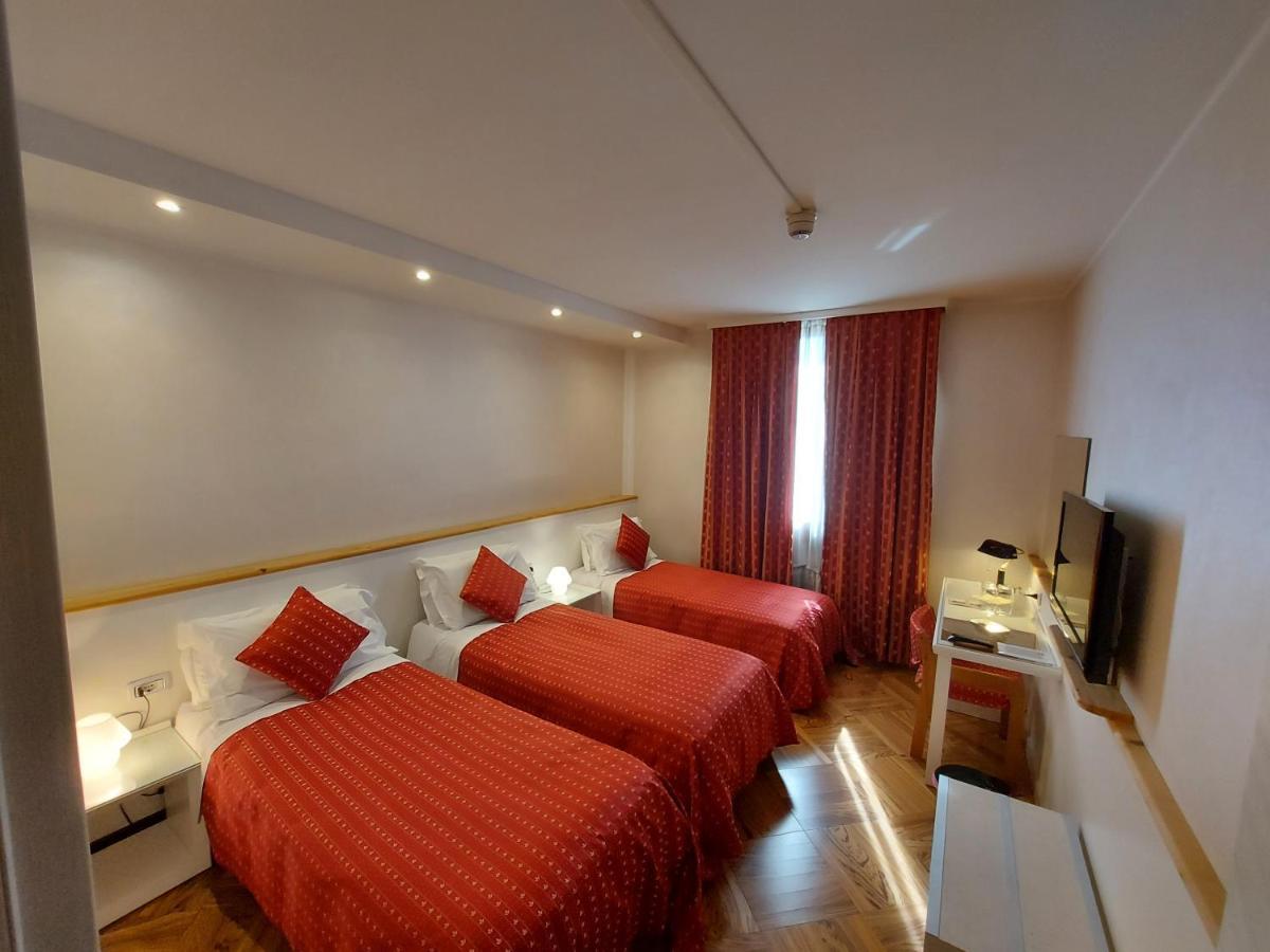 Hotel Posta 77 San Giorgio In Bosco Exteriér fotografie