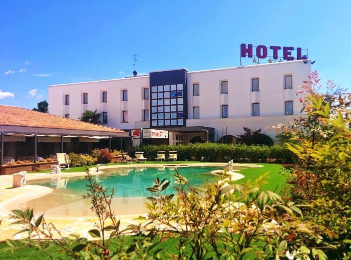 Hotel Posta 77 San Giorgio In Bosco Exteriér fotografie