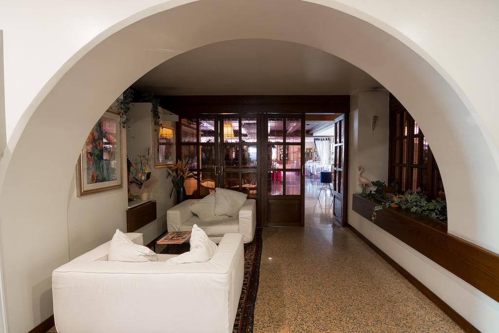 Hotel Posta 77 San Giorgio In Bosco Exteriér fotografie